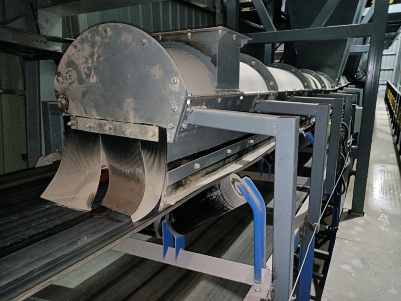 Dust Proof Curtain 3.png